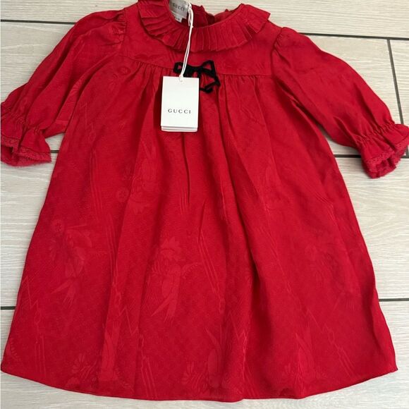 Brand new with box Gucci Scarlet Baby Dress with Ruffled Collar size 3 - Picture 1 of 7